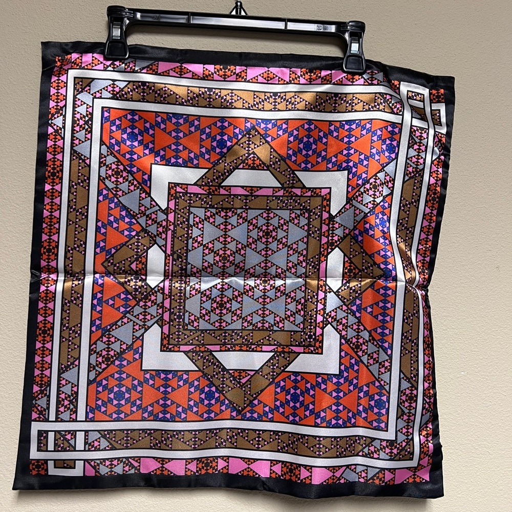 Geometric Patterned pillowcase